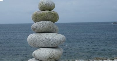 Des randonneurs en Bretagne sur le Sentier des Douaniers